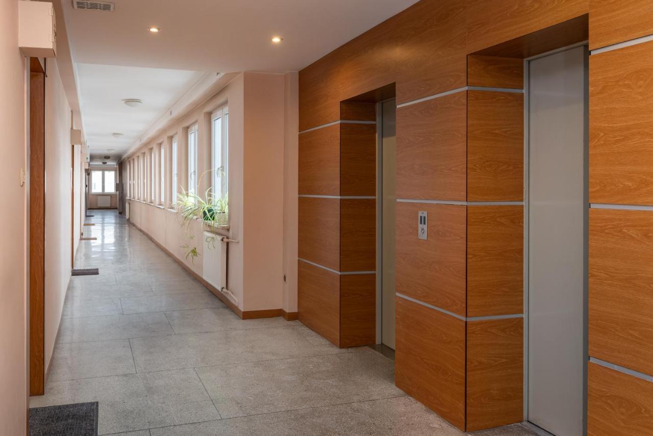 9Th Floor City View Apartment Варшава Экстерьер фото